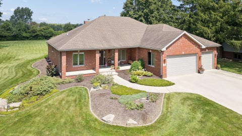Photo of 13110 W 184th Place, Mokena, IL 60448 (MLS # 12740536)