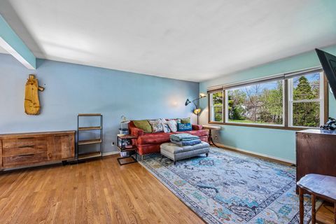 Tiny photo for 355 Council Trail, Lake In The Hills, IL 60156 (MLS # 12626705)