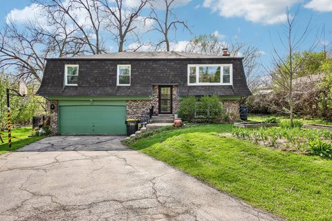 Photo of 355 Council Trail, Lake In The Hills, IL 60156 (MLS # 12626705)