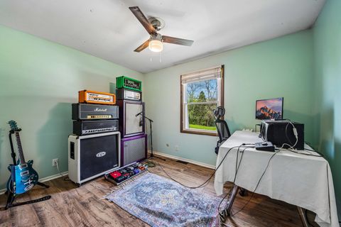 Tiny photo for 355 Council Trail, Lake In The Hills, IL 60156 (MLS # 12626705)