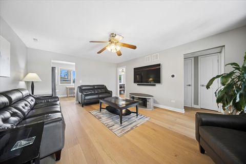 Tiny photo for 6625 N Northwest Highway #303, Chicago, IL 60631 (MLS # 12636680)