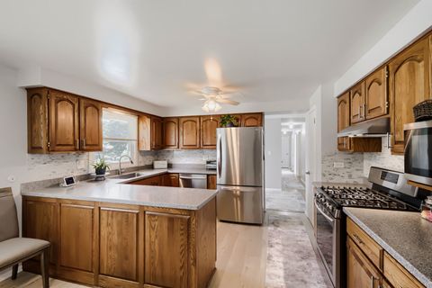 Tiny photo for 1662 Kimberly Avenue, Elgin, IL 60123 (MLS # 12694118)