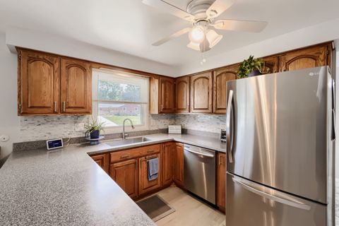 Tiny photo for 1662 Kimberly Avenue, Elgin, IL 60123 (MLS # 12694118)