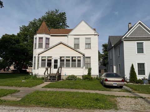 Photo of 411 N Monroe Street, Clinton, IL 61727 (MLS # 12660680)