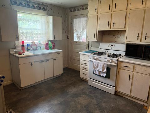 Tiny photo for 411 N Monroe Street, Clinton, IL 61727 (MLS # 12660680)