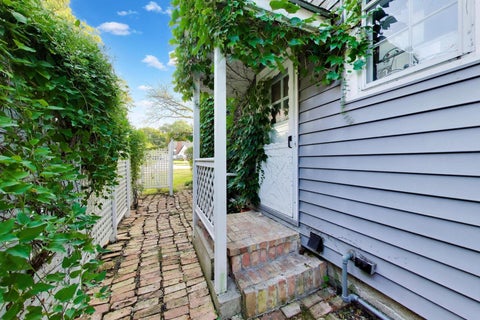 Tiny photo for 314 S Wolf Road, Des Plaines, IL 60016 (MLS # 12786434)