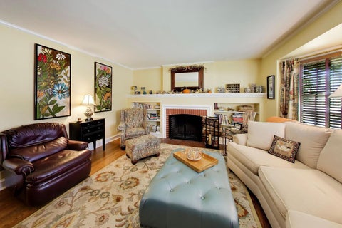 Tiny photo for 314 S Wolf Road, Des Plaines, IL 60016 (MLS # 12786434)