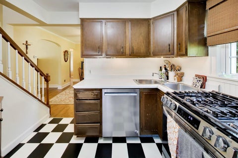 Tiny photo for 314 S Wolf Road, Des Plaines, IL 60016 (MLS # 12786434)