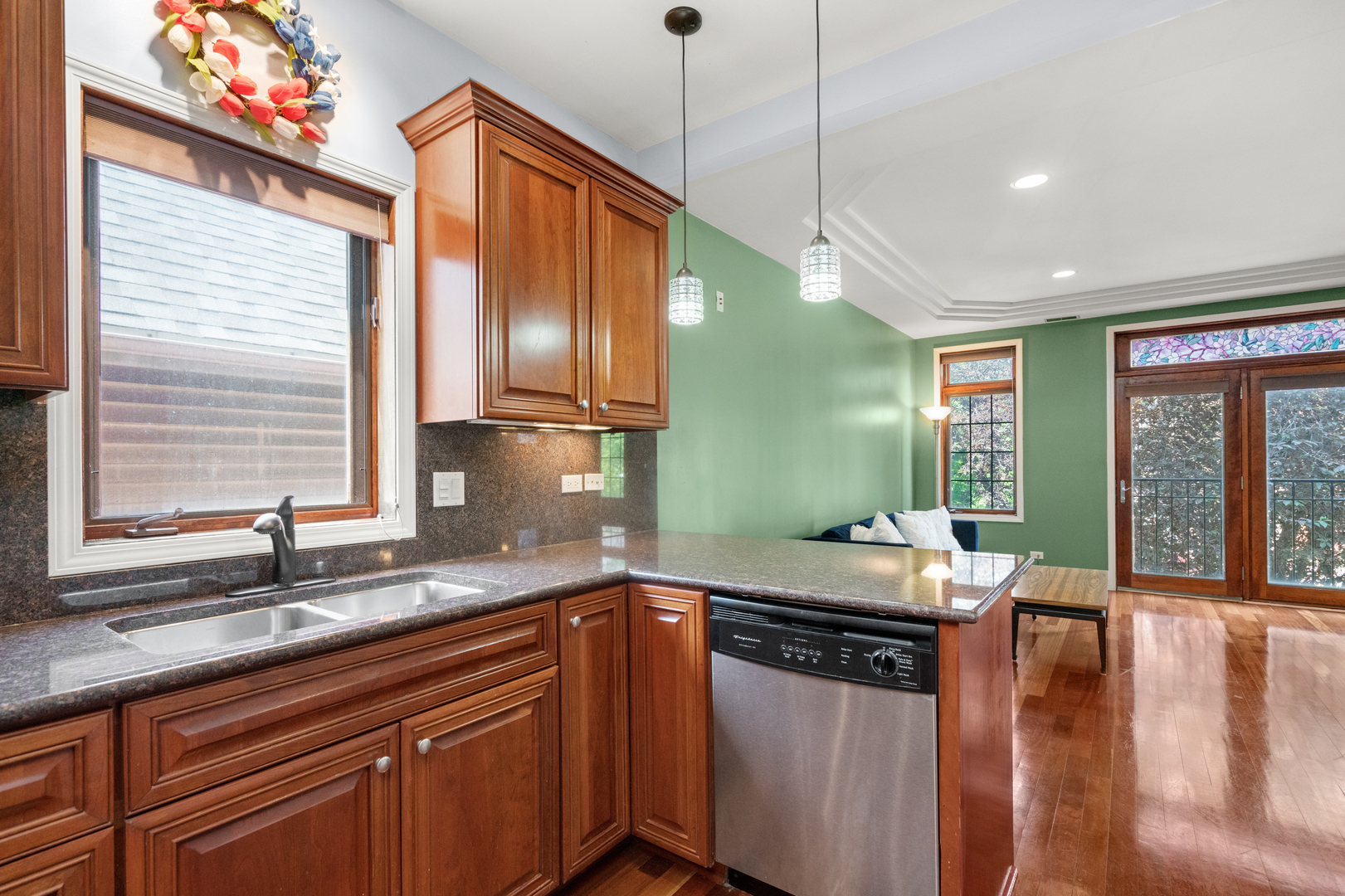 1031 N MOZART Street 2