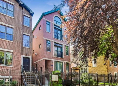 1031 N MOZART Street 2 Chicago IL 60622