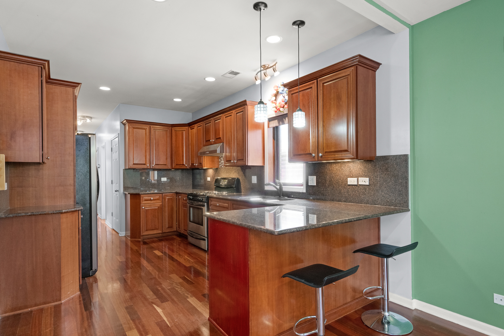 1031 N MOZART Street 2