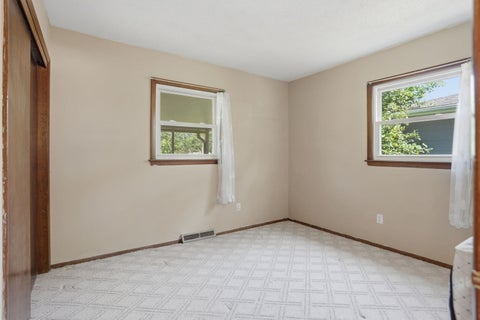 Tiny photo for 8112 7th Street W ST, Rock Island, IL 61201 (MLS # 12727670)