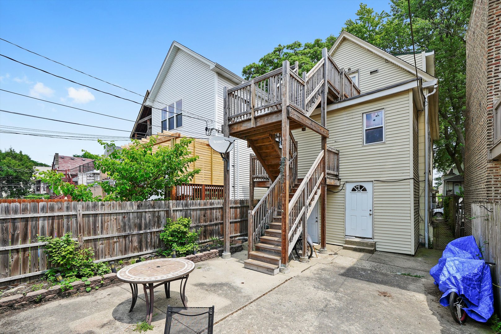 4614 N Springfield Avenue