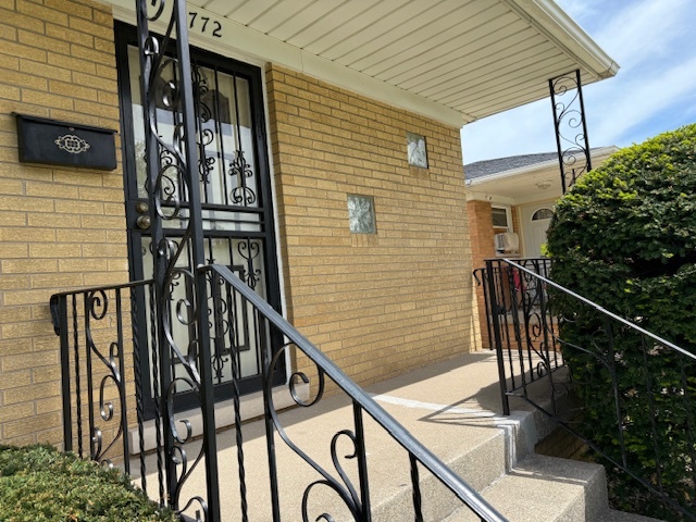 772 Memorial Drive