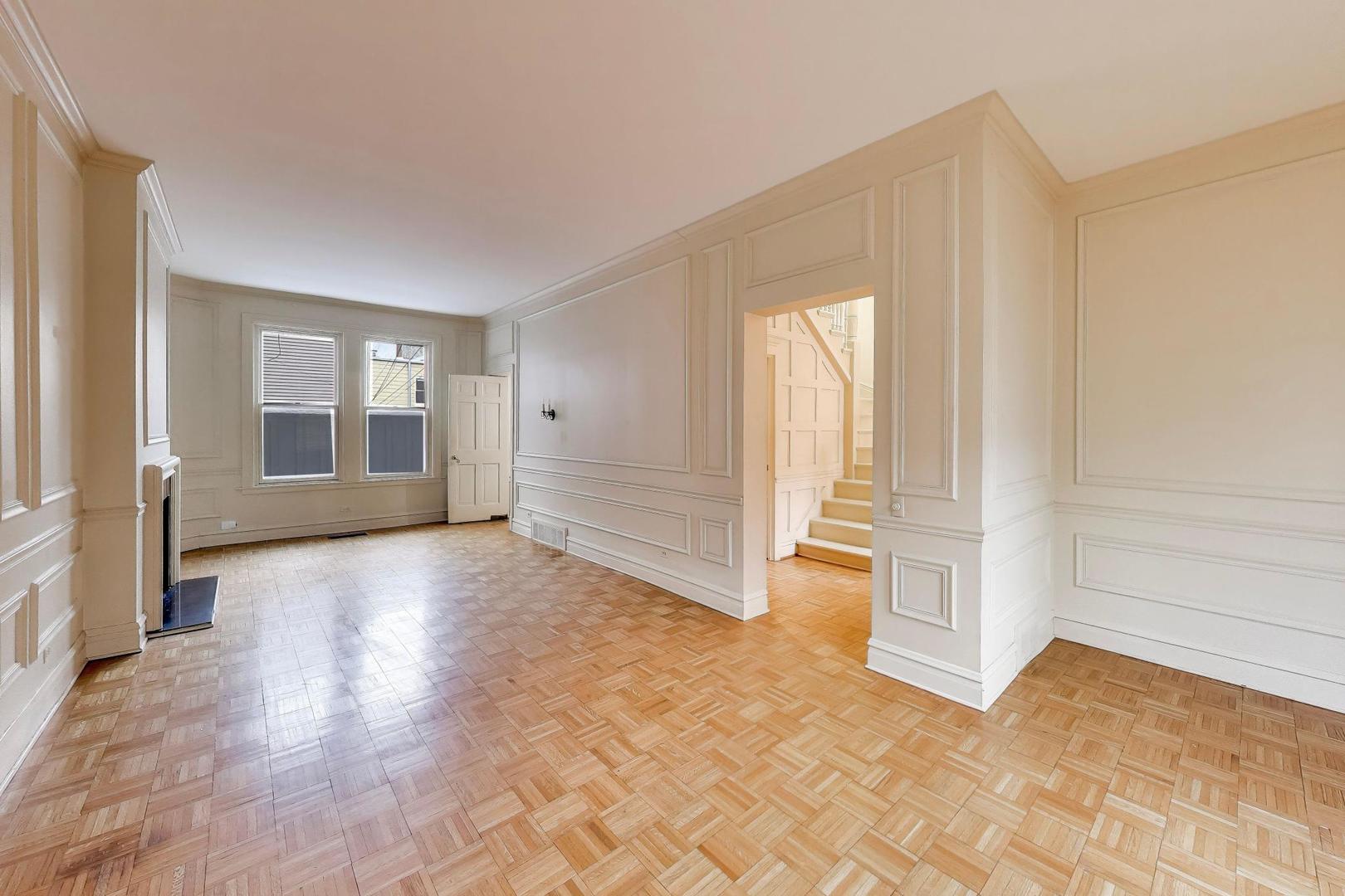 3817 N Alta Vista Terrace