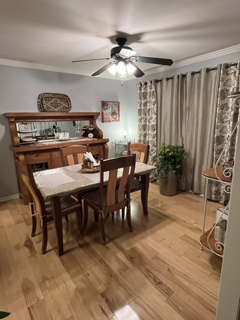 833 Winter Park Drive 833