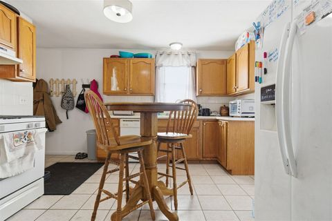 Tiny photo for 1101 Bunn Street, Bloomington, IL 61701 (MLS # 12607087)