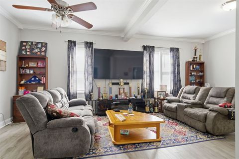 Tiny photo for 1101 Bunn Street, Bloomington, IL 61701 (MLS # 12607087)