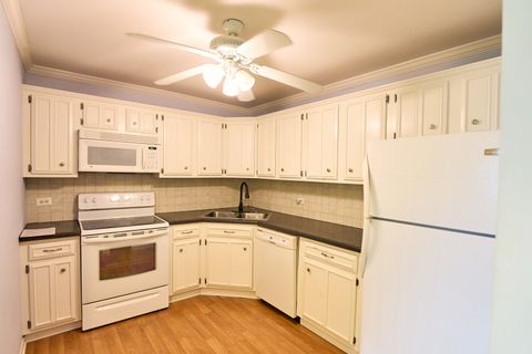Tiny photo for 2000 Saint Regis Drive #1B, Lombard, IL 60148 (MLS # 12639472)