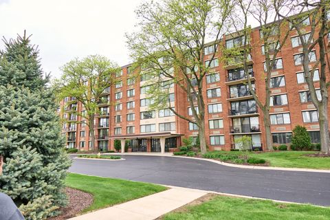 Photo of 2000 Saint Regis Drive #1B, Lombard, IL 60148 (MLS # 12639472)