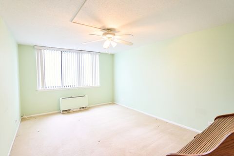 Tiny photo for 2000 Saint Regis Drive #1B, Lombard, IL 60148 (MLS # 12639472)