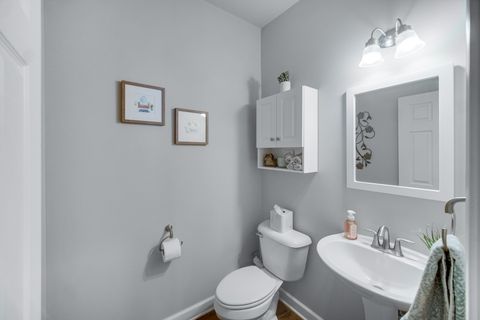 Tiny photo for 813 Bittersweet Lane, Shorewood, IL 60404 (MLS # 12464246)