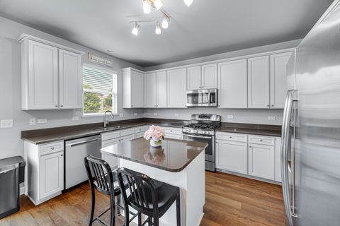 Tiny photo for 813 Bittersweet Lane, Shorewood, IL 60404 (MLS # 12464246)