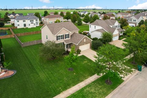 Tiny photo for 813 Bittersweet Lane, Shorewood, IL 60404 (MLS # 12464246)