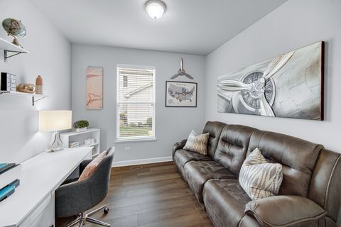 Tiny photo for 813 Bittersweet Lane, Shorewood, IL 60404 (MLS # 12464246)