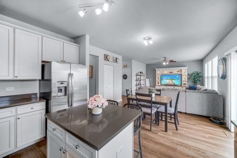 Tiny photo for 813 Bittersweet Lane, Shorewood, IL 60404 (MLS # 12464246)