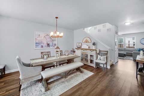 Tiny photo for 813 Bittersweet Lane, Shorewood, IL 60404 (MLS # 12464246)