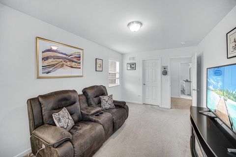 Tiny photo for 813 Bittersweet Lane, Shorewood, IL 60404 (MLS # 12464246)