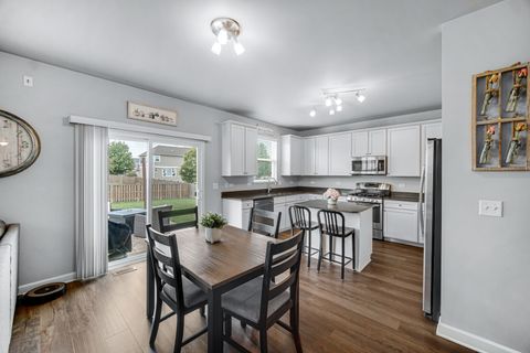 Tiny photo for 813 Bittersweet Lane, Shorewood, IL 60404 (MLS # 12464246)