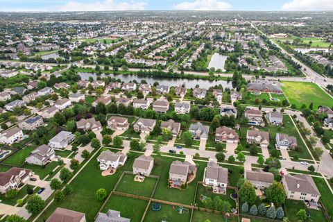 Tiny photo for 813 Bittersweet Lane, Shorewood, IL 60404 (MLS # 12464246)