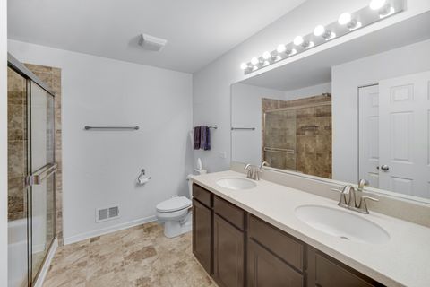 Tiny photo for 813 Bittersweet Lane, Shorewood, IL 60404 (MLS # 12464246)