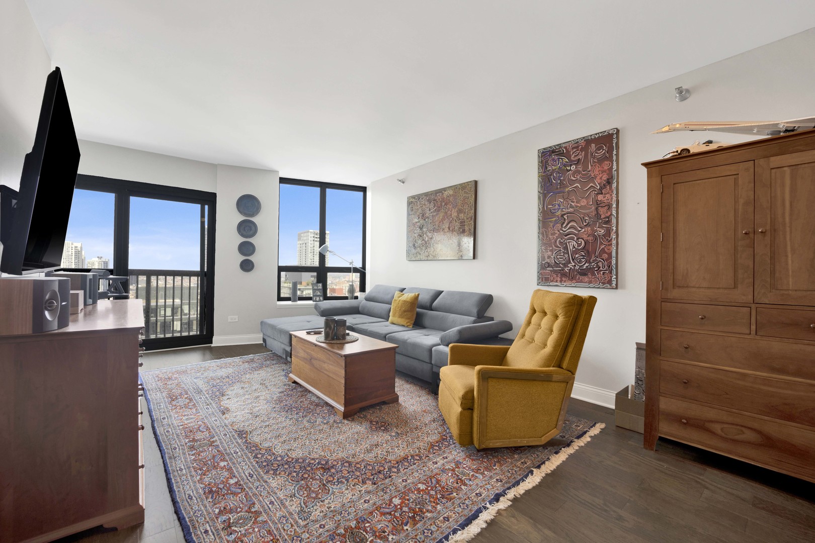 400 N La Salle Street 2909