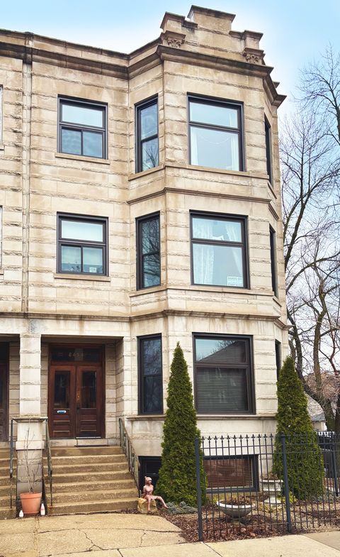 2454 N Spaulding Avenue Chicago IL 60647