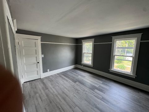 Tiny photo for 2106 W MILLMAN Street, Peoria, IL 61605 (MLS # 12591376)