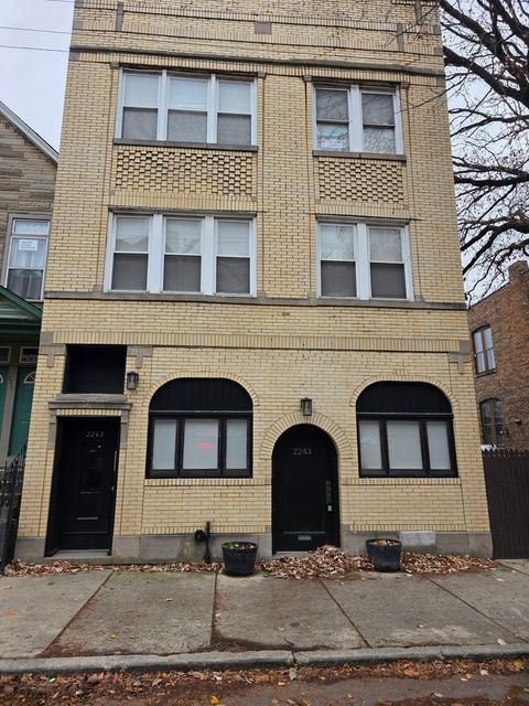 2243 W Belmont Avenue Chicago IL 60618