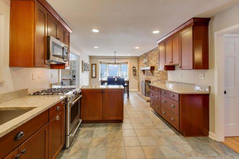 Tiny photo for 1605 Burning Trail Trl, Wheaton, IL 60189 (MLS # 12565698)