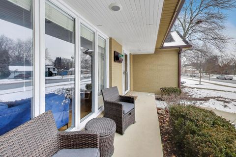 Tiny photo for 1605 Burning Trail Trl, Wheaton, IL 60189 (MLS # 12565698)