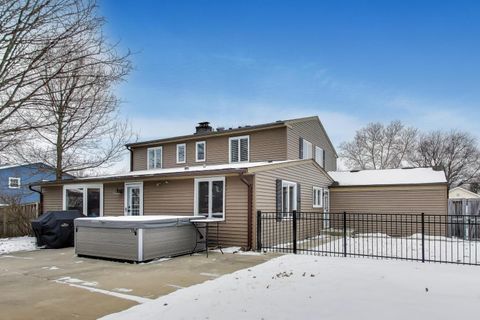 Tiny photo for 1605 Burning Trail Trl, Wheaton, IL 60189 (MLS # 12565698)