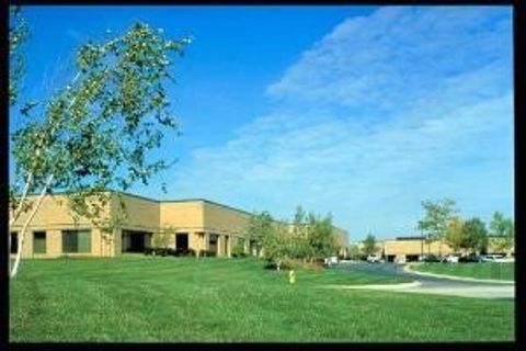 910 - 920 Woodlands Parkway Vernon Hills IL 60061