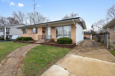 Photo of 15634 AVALON Avenue, South Holland, IL 60473 (MLS # 12587272)