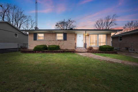 Tiny photo for 15634 AVALON Avenue, South Holland, IL 60473 (MLS # 12587272)