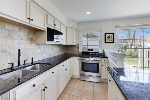 Tiny photo for 845 Country Club Drive #F, Libertyville, IL 60048 (MLS # 12612774)