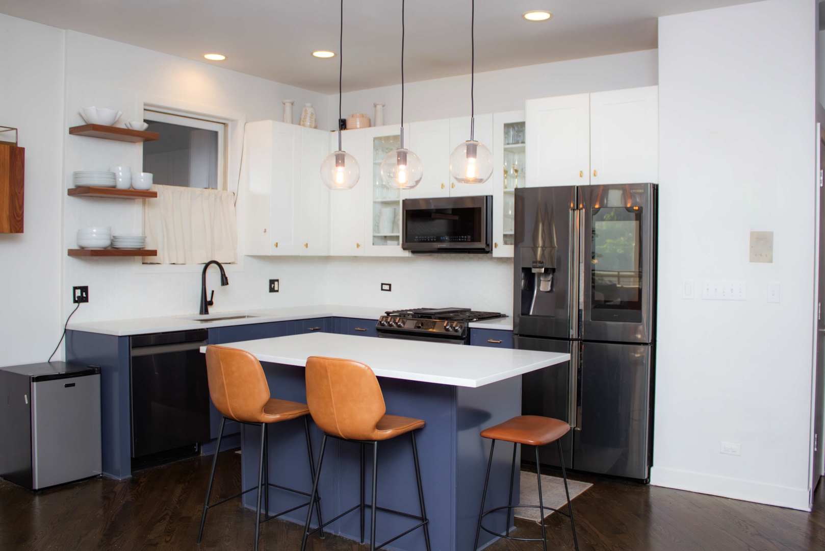 1022 N Marshfield Avenue 1