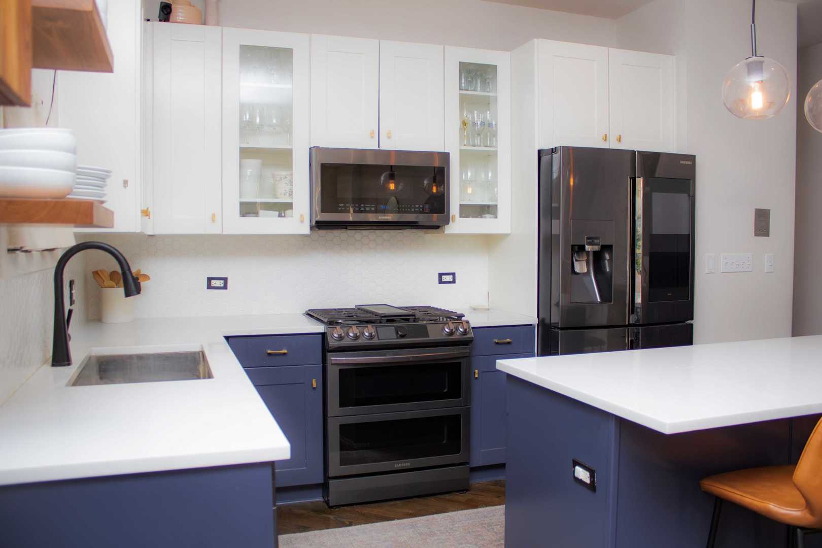 1022 N Marshfield Avenue 1