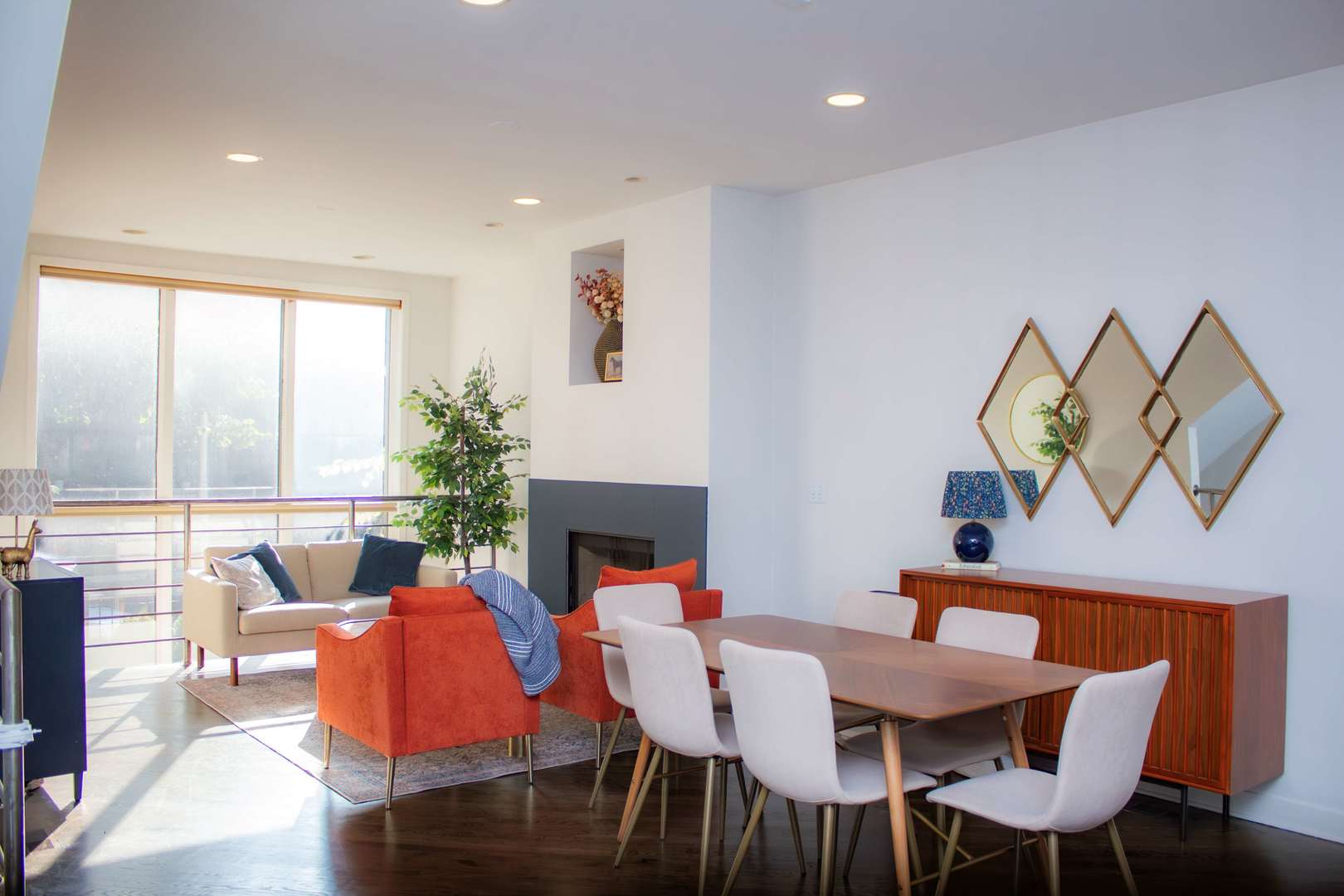 1022 N Marshfield Avenue 1