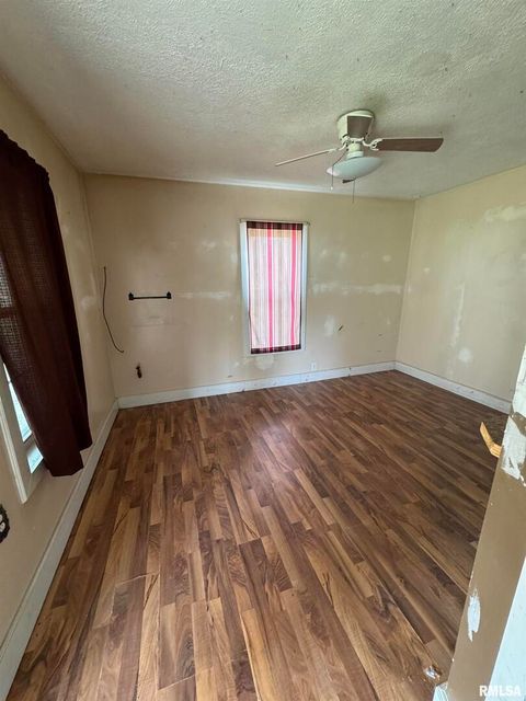 Tiny photo for 734 N DIVISION Street, Duquoin, IL 62832 (MLS # EB457372)